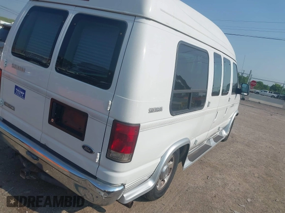✅ 2006 Ford Econoline Cargo • VIN: 1FDRE14L26HB21864 • Lot: 42389174. Wystawiony na IAAI z przebiegiem 295 623 mil. Bezpłatny archiwum sprzedaży aukcyjnych z USA i szczegółowy raport historii pojazdu na DreamBid. Zdjęcie 4.