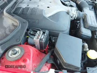 ✅ 2008 Pontiac G8 • VIN: 6G2ER57778L122187 • Lot: 42609172. Wystawiony na IAAI z przebiegiem 145 500 mil. Bezpłatny archiwum sprzedaży aukcyjnych z USA i szczegółowy raport historii pojazdu na DreamBid. Zdjęcie 12.