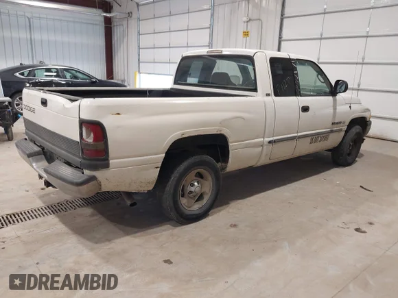 ✅ 2000 Dodge 1500 • VIN: 3B7HC13Y0YM200189 • Лот: 41395830. Опубліковано раніше на IAAI з пробігом 271 129 миль. Безкоштовний доступ до архіву аукціонних продажів зі США та докладний звіт про історію автомобіля на DreamBid. Зображення 4.