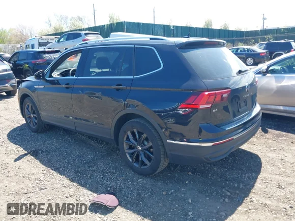 ✅ 2023 Volkswagen Tiguan SE • VIN: 3VVMB7AX6PM031911 • Lot: 44936004. Wystawiony na IAAI z przebiegiem 32 218 mil. Bezpłatny archiwum sprzedaży aukcyjnych z USA i szczegółowy raport historii pojazdu na DreamBid. Zdjęcie 3.