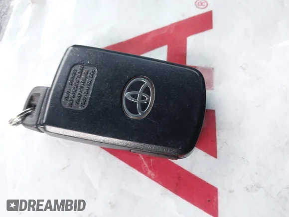 ✅ 2020 Toyota 4Runner Nightshade • VIN: JTEBU5JRXL5792930 • Lot: 44147598. Wystawiony na IAAI z przebiegiem 104 230 mil. Bezpłatny archiwum sprzedaży aukcyjnych z USA i szczegółowy raport historii pojazdu na DreamBid. Zdjęcie 11.