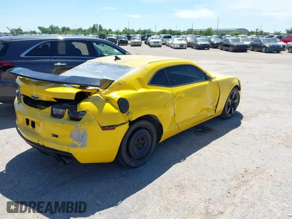 ✅ 2013 Chevrolet Camaro LS • VIN: 2G1FA1E33D9216686 • Lot: 44802198. Wystawiony na IAAI z przebiegiem 159 214 mil. Bezpłatny archiwum sprzedaży aukcyjnych z USA i szczegółowy raport historii pojazdu na DreamBid. Zdjęcie 4.