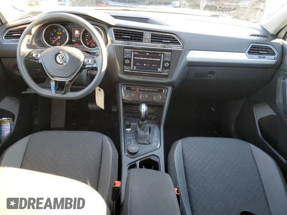 ✅ 2019 Volkswagen Tiguan S • VIN: 3VV0B7AX0KM110062 • Лот: 71462762. Опубліковано раніше на Copart з пробігом 32 348 миль. Безкоштовний доступ до архіву аукціонних продажів зі США та докладний звіт про історію автомобіля на DreamBid. Зображення 8.