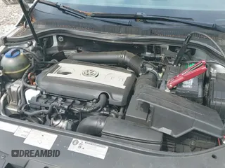 ✅ 2012 Volkswagen CC Sport • VIN: WVWMN7AN9CE514037 • Lot: 43267360. Wystawiony na IAAI z przebiegiem 156 244 mil. Bezpłatny archiwum sprzedaży aukcyjnych z USA i szczegółowy raport historii pojazdu na DreamBid. Zdjęcie 12.