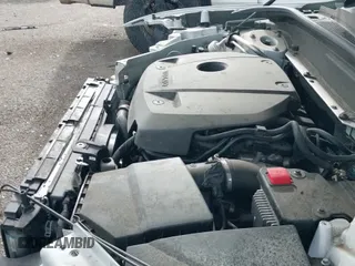 ✅ 2019 Volvo XC60 Momentum • VIN: LYV102RK4KB308332 • Lot: 42382924. Wystawiony na IAAI z przebiegiem 42 430 mil. Bezpłatny archiwum sprzedaży aukcyjnych z USA i szczegółowy raport historii pojazdu na DreamBid. Zdjęcie 19.