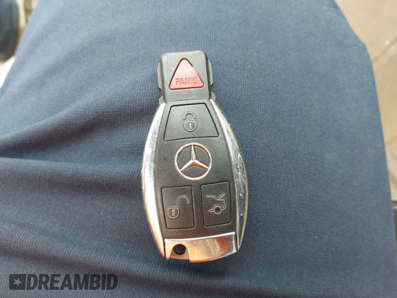 ✅ 2014 Mercedes-Benz E 350 Sport • VIN: WDDHF5KB6EB024608 • Lot: 45314105. Wystawiony na IAAI z przebiegiem 107 425 mil. Bezpłatny archiwum sprzedaży aukcyjnych z USA i szczegółowy raport historii pojazdu na DreamBid. Zdjęcie 11.
