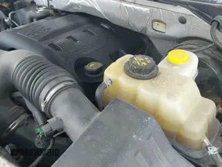 ✅ 2017 Ford Expedition Max Limited • VIN: 1FMJK1KT2HEA77474 • Lot: 42133132. Wystawiony na IAAI z przebiegiem 104 882 mil. Bezpłatny archiwum sprzedaży aukcyjnych z USA i szczegółowy raport historii pojazdu na DreamBid. Zdjęcie 20.