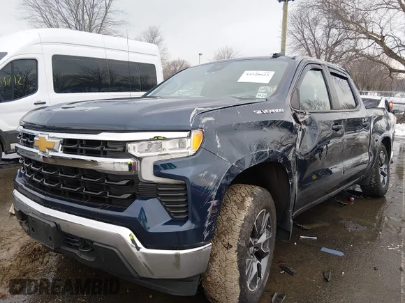✅ 2022 Chevrolet Silverado 1500 LT • VIN: 1GCPDKEK8NZ613429 • Lot: 44528625. Wystawiony na IAAI z przebiegiem 35 993 mil. Bezpłatny archiwum sprzedaży aukcyjnych z USA i szczegółowy raport historii pojazdu na DreamBid. Zdjęcie 2.