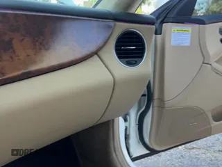 ✅ 2006 Mercedes-Benz CLS 55 AMG • VIN: WDDDJ76X66A014683 • Lot: 65393595. Listed on Copart with 99,430 mi. Free auction sales archive from the USA and detailed vehicle history report at DreamBid. Image 15.