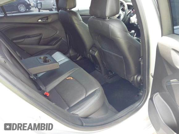 ✅ 2018 Chevrolet Cruze Premier • VIN: 3G1BF6SM3JS530525 • Lot: 44561612. Wystawiony na IAAI z przebiegiem 110 180 mil. Bezpłatny archiwum sprzedaży aukcyjnych z USA i szczegółowy raport historii pojazdu na DreamBid. Zdjęcie 8.
