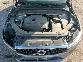 ✅ 2018 Volvo XC60 Momentum • VIN: LYV102RK6JB117297 • Lot: 71114635. Wystawiony na Copart z przebiegiem 30 710 mil. Bezpłatny archiwum sprzedaży aukcyjnych z USA i szczegółowy raport historii pojazdu na DreamBid. Zdjęcie 14.