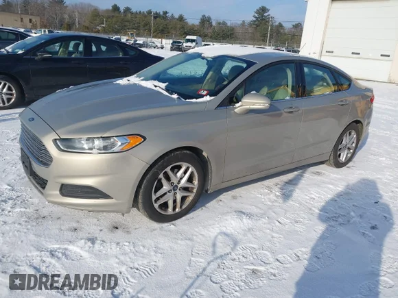 ✅ 2015 Ford Fusion SE • VIN: 3FA6P0H74FR272511 • Lot: 44085917. Wystawiony na IAAI z przebiegiem 257 591 mil. Bezpłatny archiwum sprzedaży aukcyjnych z USA i szczegółowy raport historii pojazdu na DreamBid. Zdjęcie 2.