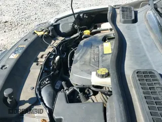 ✅ 2014 Ford Escape SE • VIN: 1FMCU0GX9EUA94332 • Lot: 43692540. Wystawiony na IAAI z przebiegiem 126 166 mil. Bezpłatny archiwum sprzedaży aukcyjnych z USA i szczegółowy raport historii pojazdu na DreamBid. Zdjęcie 12.