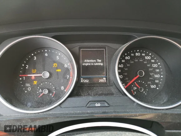 ✅ 2018 Volkswagen Tiguan SEL • VIN: 3VV2B7AX9JM217179 • Lot: 39999293. Wystawiony na Copart z przebiegiem 47 202 mil. Bezpłatny archiwum sprzedaży aukcyjnych z USA i szczegółowy raport historii pojazdu na DreamBid. Zdjęcie 9.