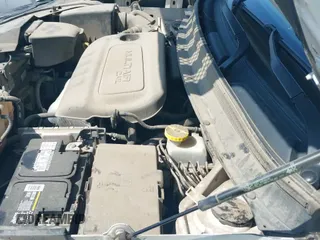 ✅ 2019 Jeep Cherokee Latitude Plus • VIN: 1C4PJLLB0KD339282 • Lot: 42231050. Listed on IAAI with 115,901 mi. Free auction sales archive from the USA and detailed vehicle history report at DreamBid. Image 19.