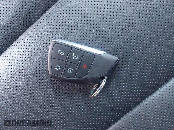 ✅ 2023 Buick Envision Essence • VIN: LRBFZNR4XPD127536 • Lot: 44220905. Wystawiony na IAAI z przebiegiem 20 791 mil. Bezpłatny archiwum sprzedaży aukcyjnych z USA i szczegółowy raport historii pojazdu na DreamBid. Zdjęcie 11.