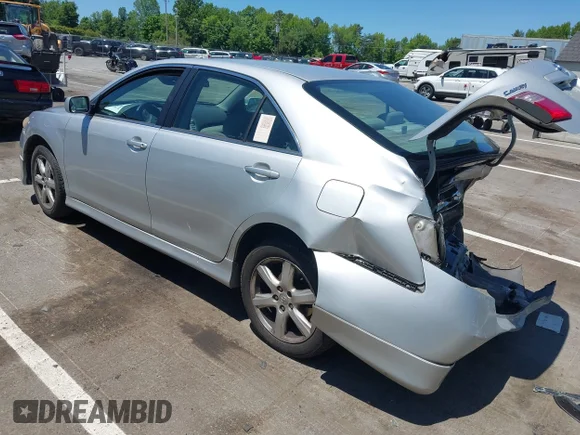 ✅ 2007 Toyota Camry LE • VIN: 4T1BE46K57U645719 • Lot: 45063525. Wystawiony na IAAI z przebiegiem 243 826 mil. Bezpłatny archiwum sprzedaży aukcyjnych z USA i szczegółowy raport historii pojazdu na DreamBid. Zdjęcie 3.