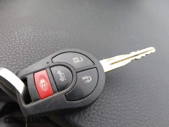 ✅ 2014 Nissan Sentra S • VIN: 3N1AB7AP6EL665968 • Лот: 45047117. Опубликован ранее на IAAI с пробегом 141 571 миль. Бесплатный доступ к архиву аукционных продаж из США и подробный отчёт об истории автомобиля на DreamBid. Изображение 11.