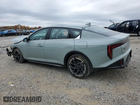 ✅ 2025 Kia K4 GT-Line • VIN: 3KPFW4DE4SE155456 • Лот: 93204695. Опубликован ранее на Copart с пробегом 7 058 миль. Бесплатный доступ к архиву аукционных продаж из США и подробный отчёт об истории автомобиля на DreamBid. Изображение 2.