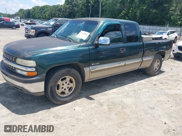 ✅ 2001 Chevrolet Silverado 1500 LS • VIN: 2GCEC19TX11261416 • Лот: 45435881. Опубліковано раніше на IAAI з пробігом 255 709 миль. Безкоштовний доступ до архіву аукціонних продажів зі США та докладний звіт про історію автомобіля на DreamBid. Зображення 2.