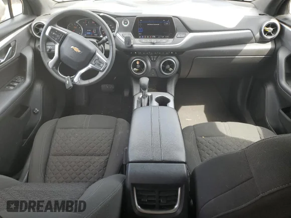 ✅ 2021 Chevrolet Blazer LT • VIN: 3GNKBCR4XMS581829 • Lot: 67680344. Wystawiony na Copart z przebiegiem 93 882 mil. Bezpłatny archiwum sprzedaży aukcyjnych z USA i szczegółowy raport historii pojazdu na DreamBid. Zdjęcie 8.
