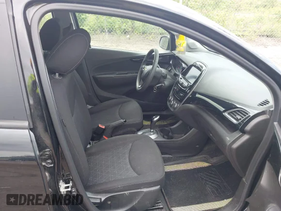 ✅ 2019 Chevrolet Spark LT • VIN: KL8CD6SA5KC700049 • Lot: 42307967. Wystawiony na IAAI z przebiegiem 35 925 mil. Bezpłatny archiwum sprzedaży aukcyjnych z USA i szczegółowy raport historii pojazdu na DreamBid. Zdjęcie 5.
