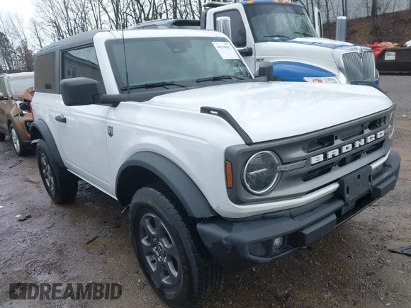 ✅ 2023 Ford Bronco Big Bend • VIN: 1FMDE5AHXPLC08380 • Лот: 44554062. Опубликован ранее на IAAI с пробегом 8 567 миль. Бесплатный доступ к архиву аукционных продаж из США и подробный отчёт об истории автомобиля на DreamBid. Изображение 1.