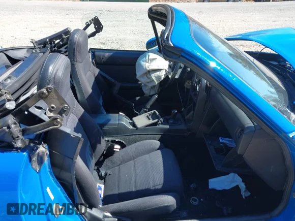 ✅ 1990 Mazda MX-5 Miata • VIN: JM1NA3513L0102824 • Лот: 43195946. Опубліковано раніше на IAAI з пробігом 181 478 миль. Безкоштовний доступ до архіву аукціонних продажів зі США та докладний звіт про історію автомобіля на DreamBid. Зображення 5.