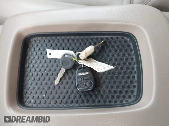 ✅ 2005 Chevrolet Tahoe LS • VIN: 1GNEK13T85J168487 • Lot: 44584219. Wystawiony na IAAI z przebiegiem 194 624 mil. Bezpłatny archiwum sprzedaży aukcyjnych z USA i szczegółowy raport historii pojazdu na DreamBid. Zdjęcie 11.