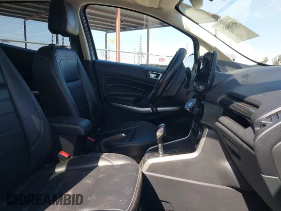✅ 2020 Ford EcoSport Titanium • VIN: MAJ6S3KL5LC353095 • Lot: 45104356. Wystawiony na IAAI z przebiegiem 87 812 mil. Bezpłatny archiwum sprzedaży aukcyjnych z USA i szczegółowy raport historii pojazdu na DreamBid. Zdjęcie 5.