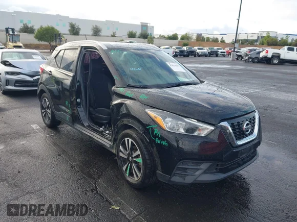 ✅ 2019 Nissan Kicks S • VIN: 3N1CP5CU2KL546439 • Lot: 45029335. Listed on IAAI with 61,597 mi. Free auction sales archive from the USA and detailed vehicle history report at DreamBid. Image 1.
