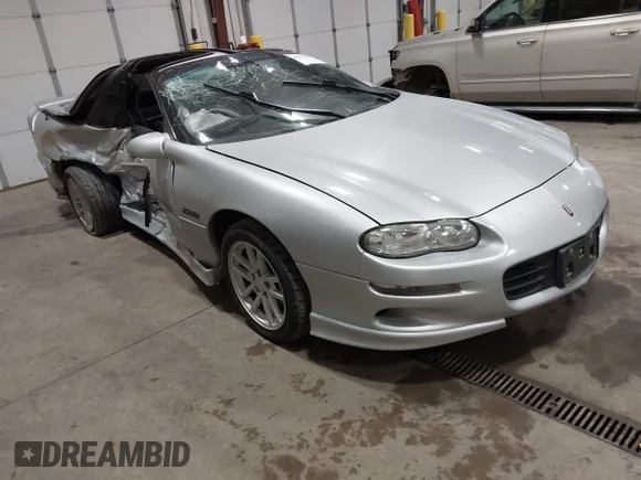 ✅ 2000 Chevrolet Camaro Z28 • VIN: 2G1FP22G1Y2118332 • Lot: 43017815. Wystawiony na IAAI z przebiegiem 144 140 mil. Bezpłatny archiwum sprzedaży aukcyjnych z USA i szczegółowy raport historii pojazdu na DreamBid. Zdjęcie 1.