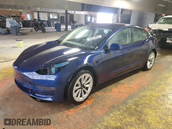 ✅ 2022 Tesla Model 3 • VIN: 5YJ3E1EA0NF369844 • Лот: 46195123. Опубліковано раніше на Copart з пробігом 10 541 миль. Безкоштовний доступ до архіву аукціонних продажів зі США та докладний звіт про історію автомобіля на DreamBid. Зображення 1.