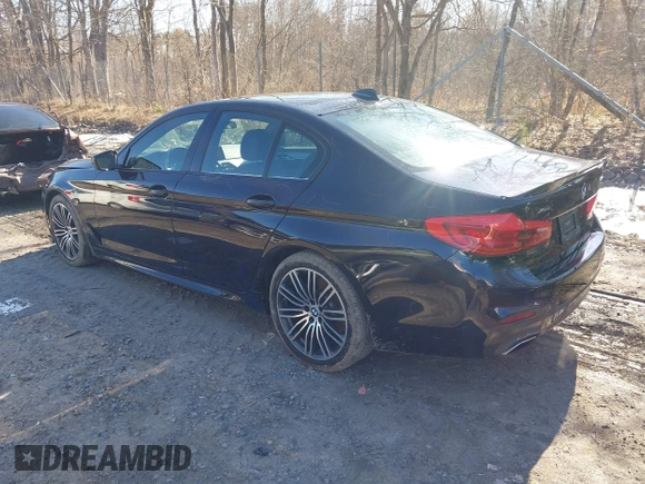 ✅ 2019 BMW 5 Series 540i xDrive • VIN: WBAJE7C51KWW23341 • Lot: 44599414. Wystawiony na IAAI z przebiegiem 38 058 mil. Bezpłatny archiwum sprzedaży aukcyjnych z USA i szczegółowy raport historii pojazdu na DreamBid. Zdjęcie 3.
