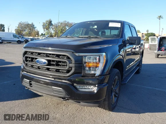 ✅ 2023 Ford F-150 XLT • VIN: 1FTFW1E59PKD86855 • Lot: 44026620. Wystawiony na IAAI z przebiegiem 72 124 mil. Bezpłatny archiwum sprzedaży aukcyjnych z USA i szczegółowy raport historii pojazdu na DreamBid. Zdjęcie 2.