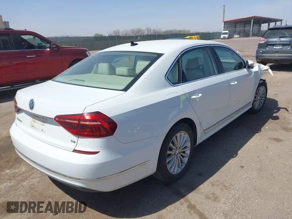 ✅ 2017 Volkswagen Passat SE • VIN: 1VWBT7A31HC037843 • Лот: 44937801. Опубликован ранее на IAAI с пробегом 193 228 миль. Бесплатный доступ к архиву аукционных продаж из США и подробный отчёт об истории автомобиля на DreamBid. Изображение 4.