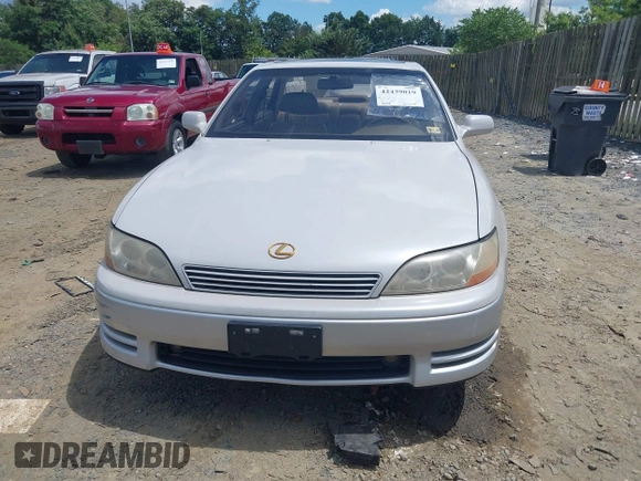 ✅ 1994 Lexus ES 300 • VIN: JT8GK13T3R0057082 • Lot: 42439019. Wystawiony na IAAI z przebiegiem 164 141 mil. Bezpłatny archiwum sprzedaży aukcyjnych z USA i szczegółowy raport historii pojazdu na DreamBid. Zdjęcie 6.