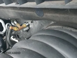 ✅ 2022 Cadillac Escalade Premium Luxury Platinum • VIN: 1GYS4DKL0NR130904 • Lot: 43436341. Wystawiony na IAAI z przebiegiem 69 613 mil. Bezpłatny archiwum sprzedaży aukcyjnych z USA i szczegółowy raport historii pojazdu na DreamBid. Zdjęcie 19.