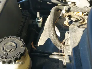 ✅ 2015 Jeep Grand Cherokee Limited • VIN: 1C4RJFBG0FC941795 • Lot: 43654924. Listed on IAAI with 226,233 mi. Free auction sales archive from the USA and detailed vehicle history report at DreamBid. Image 19.