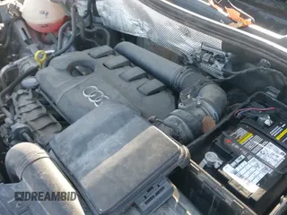 ✅ 2017 Audi Q3 Premium Plus • VIN: WA1JCCFSXHR006573 • Lot: 43706795. Wystawiony na IAAI z przebiegiem 79 204 mil. Bezpłatny archiwum sprzedaży aukcyjnych z USA i szczegółowy raport historii pojazdu na DreamBid. Zdjęcie 19.