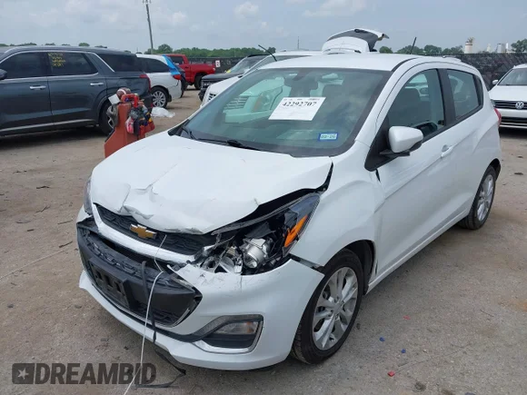 ✅ 2021 Chevrolet Spark 1LT • VIN: KL8CD6SA6MC730762 • Lot: 42292707. Wystawiony na IAAI z przebiegiem 81 191 mil. Bezpłatny archiwum sprzedaży aukcyjnych z USA i szczegółowy raport historii pojazdu na DreamBid. Zdjęcie 2.