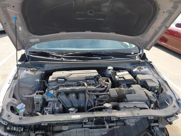 ✅ 2025 Hyundai Elantra SEL Convenience • VIN: KMHLS4DG4SU911820 • Lot: 44162801. Wystawiony na IAAI z przebiegiem 8 150 mil. Bezpłatny archiwum sprzedaży aukcyjnych z USA i szczegółowy raport historii pojazdu na DreamBid. Zdjęcie 10.