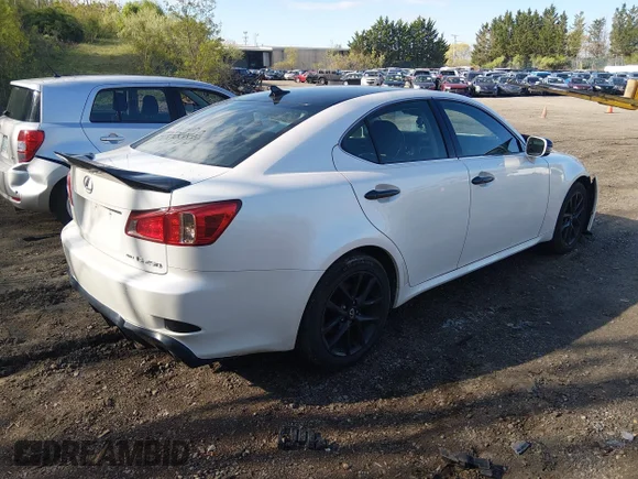 ✅ 2011 Lexus IS 250 • VIN: JTHCF5C28B5050462 • Lot: 44940469. Wystawiony na IAAI z przebiegiem 155 149 mil. Bezpłatny archiwum sprzedaży aukcyjnych z USA i szczegółowy raport historii pojazdu na DreamBid. Zdjęcie 4.