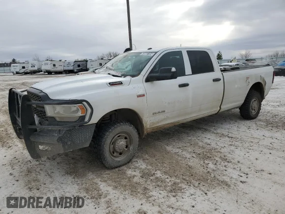 ✅ 2022 Ram 2500 Tradesman • VIN: 3C6UR5HJ9NG130922 • Лот: 83065104. Опубліковано раніше на Copart з пробігом 86 930 миль. Безкоштовний доступ до архіву аукціонних продажів зі США та докладний звіт про історію автомобіля на DreamBid. Зображення 1.