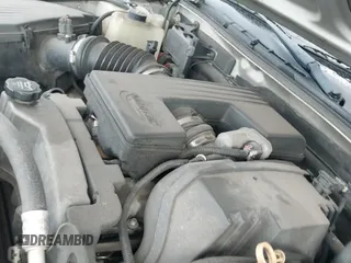 ✅ 2007 GMC Canyon • VIN: 1GTDS19E878247889 • Lot: 42572494. Wystawiony na IAAI z przebiegiem 189 030 mil. Bezpłatny archiwum sprzedaży aukcyjnych z USA i szczegółowy raport historii pojazdu na DreamBid. Zdjęcie 19.