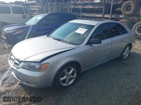 ✅ 2008 Hyundai Sonata SE • VIN: 5NPEU46C68H312521 • Lot: 42645949. Wystawiony na IAAI z przebiegiem 116 703 mil. Bezpłatny archiwum sprzedaży aukcyjnych z USA i szczegółowy raport historii pojazdu na DreamBid. Zdjęcie 2.