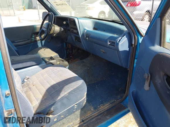 ✅ 1993 Ford Ranger STX • VIN: 1FTCR14X3PPB70368 • Lot: 43361648. Listed on IAAI with 83,514 mi. Free auction sales archive from the USA and detailed vehicle history report at DreamBid. Image 5.