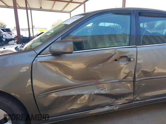 ✅ 2006 Toyota Camry STD • VIN: 4T1BE32K76U732178 • Lot: 45432213. Listed on IAAI with 162,266 mi. Free auction sales archive from the USA and detailed vehicle history report at DreamBid. Image 6.