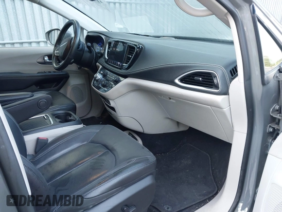✅ 2022 Chrysler Pacifica Hybrid Touring L • VIN: 2C4RC1L74NR121544 • Lot: 42792962. Wystawiony na IAAI z przebiegiem 76 058 mil. Bezpłatny archiwum sprzedaży aukcyjnych z USA i szczegółowy raport historii pojazdu na DreamBid. Zdjęcie 5.
