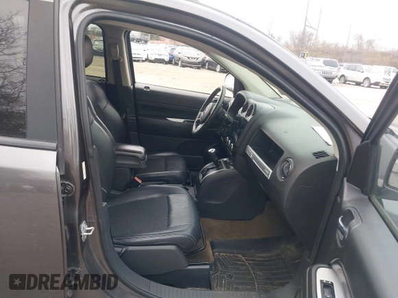 ✅ 2016 Jeep Compass High Altitude • VIN: 1C4NJCEA9GD744768 • Лот: 43895525. Опубліковано раніше на IAAI з пробігом 106 880 миль. Безкоштовний доступ до архіву аукціонних продажів зі США та докладний звіт про історію автомобіля на DreamBid. Зображення 5.
